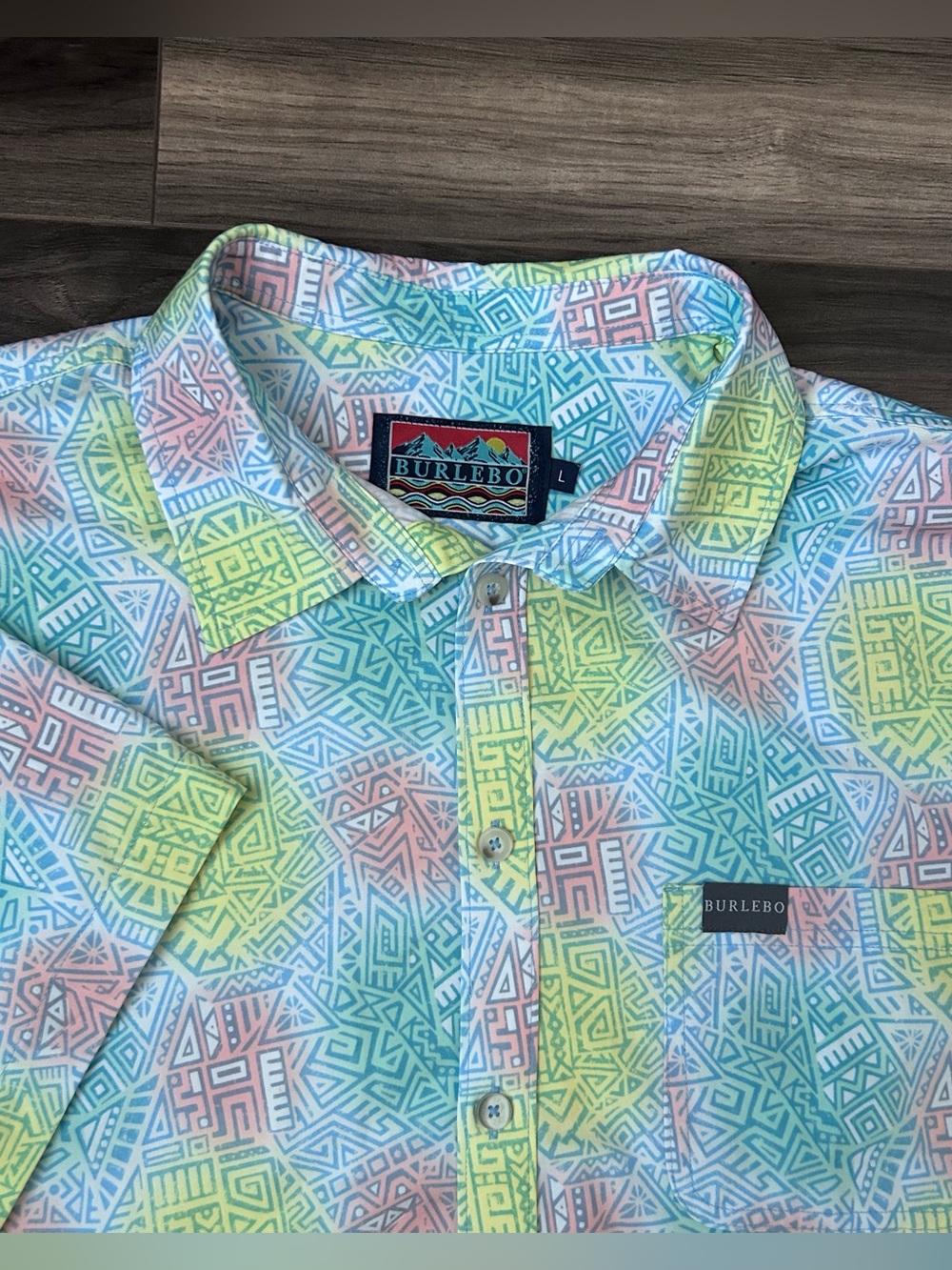 Burlebo Shirt Mens Large Multicolor Mayan Pattern Performance Stretch Button Up